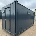 Edificio portátil de 13 x 9 pies con 2 + 1 aseos antivandálicos