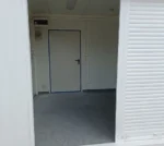 Contenedor Comercial 300×350 Con Persianas Frontales Divididas + Puerta Trasera – Image 4
